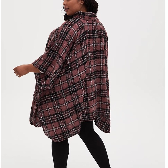 NWT Plus Size Torrid Brown Tunnel Neck Cape Poncho Fashionable - Picture 5 of 13